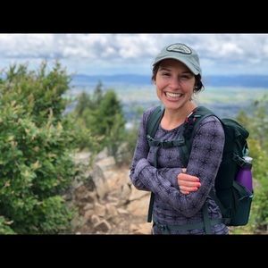 Meet your Posher, Laura